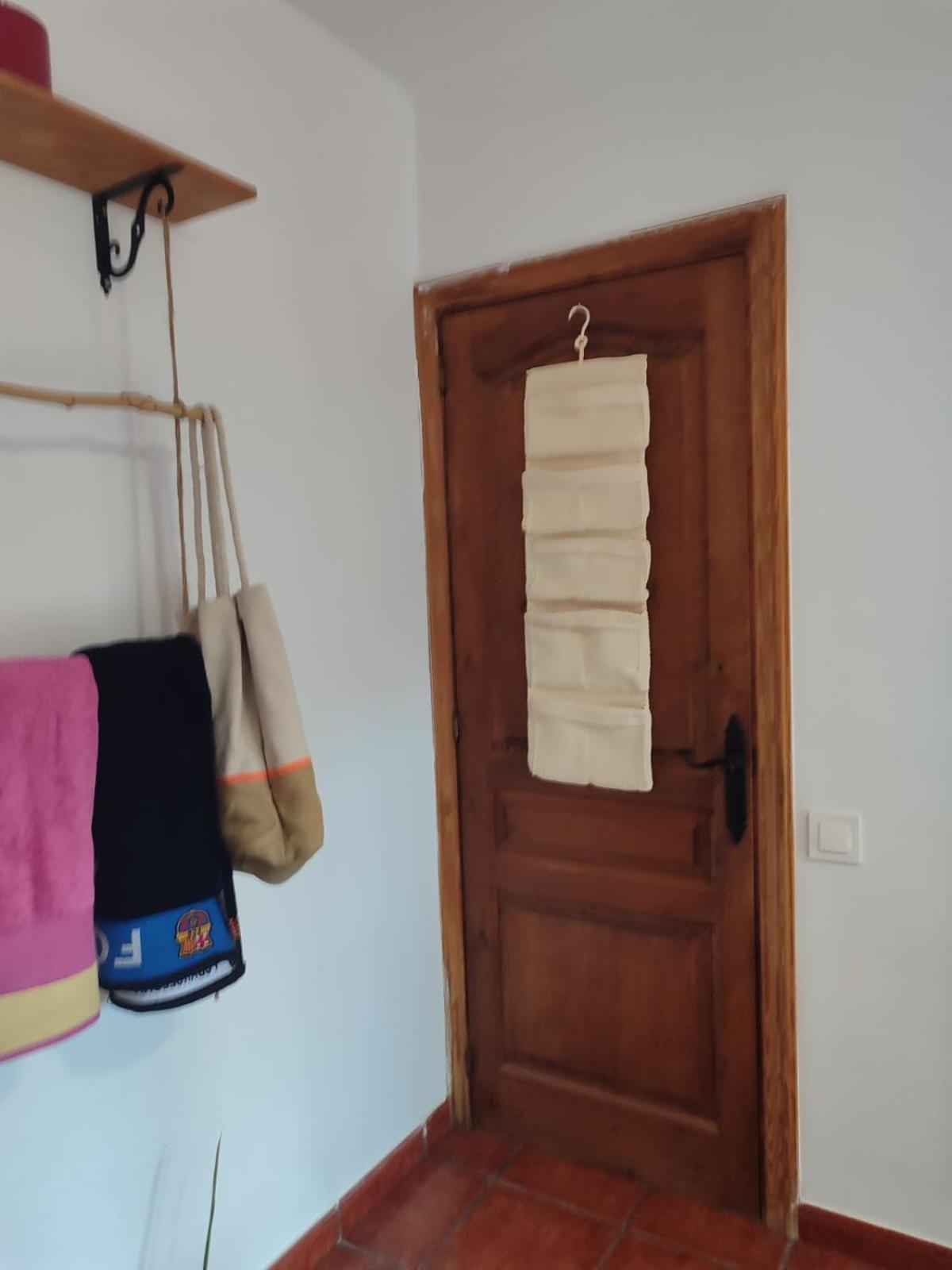 Habitacion Privada En Casa Particular, Montana Olesa de Bonesvalls Экстерьер фото